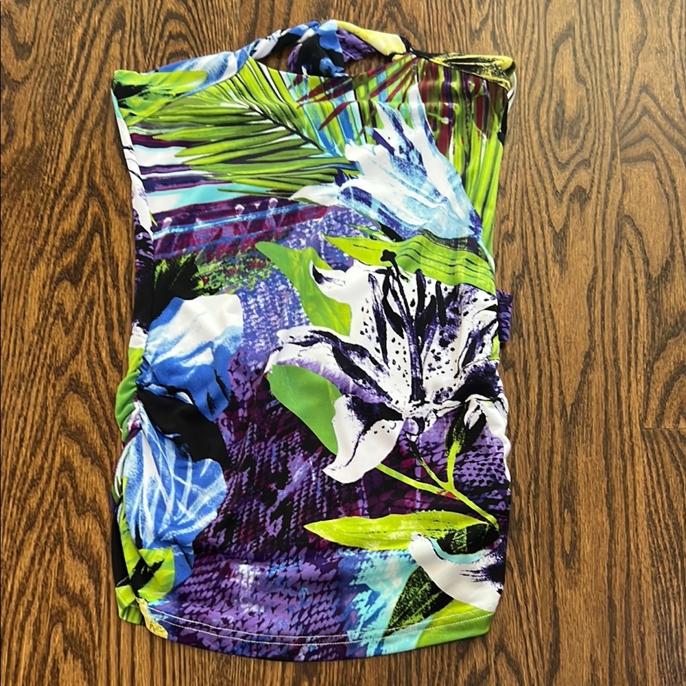 2B Bebe Asymmetrical Graphic Tank Top in Green and Blue